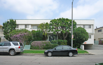 1034 S Sherbourne Dr in Los Angeles, CA - Building Photo - Building Photo