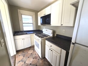 333 Grand Ave, Unit 2 in Rochester, NY - Building Photo - Building Photo