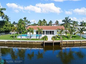 229 SE 3rd Terrace in Pompano Beach, FL - Building Photo - Building Photo