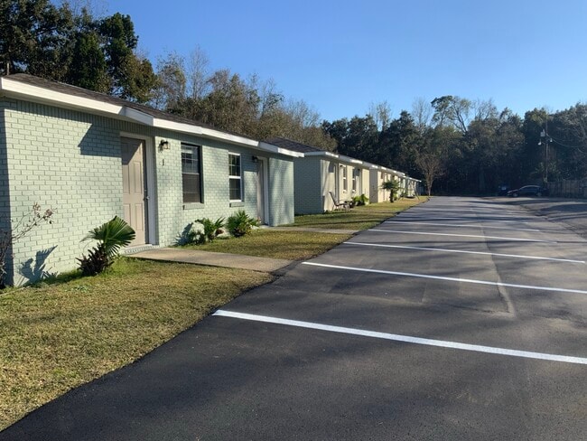 5094 J E L Drive, Unit 11 in Long Beach, MS - Building Photo - Building Photo
