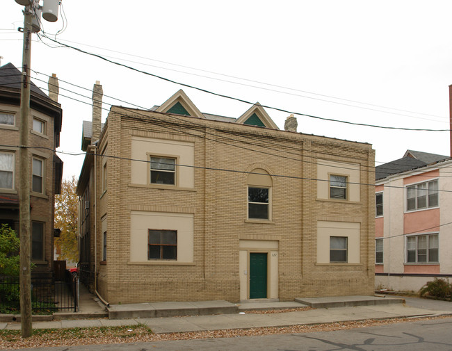 127 Wilson Ave in Columbus, OH - Building Photo - Building Photo