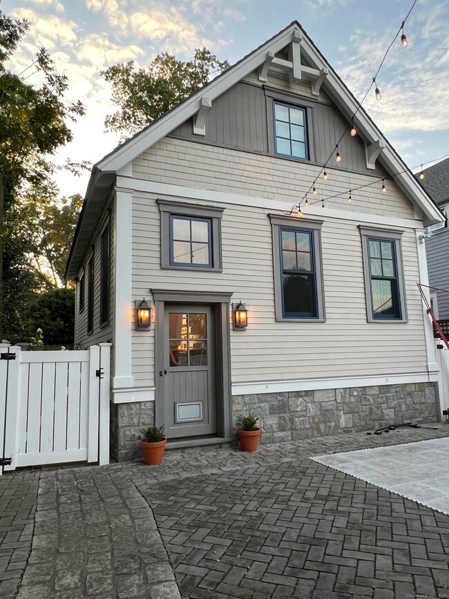 property at 56 1/2 Roton Ave