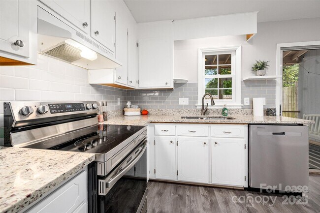 1422 Delane Ave in Charlotte, NC - Building Photo - Building Photo