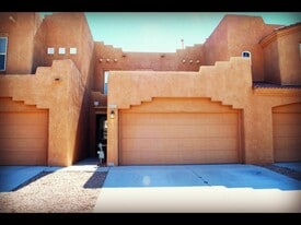 6432 Los Pueblos Pl NW in Albuquerque, NM - Building Photo