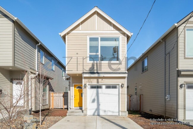 property at 6067 SE Nehalem St