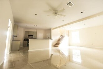 446 Rivergrove Dr in Houston, TX - Building Photo - Building Photo