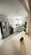 78 Brushwood Dr in Shirley, NY - Building Photo - Building Photo