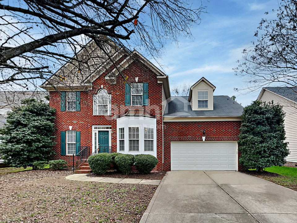 8906 Waltham Forest Ct in Waxhaw, NC - Building Photo