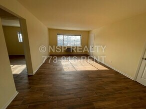 1412 Carol St, Unit C in Park Ridge, IL - Foto de edificio - Building Photo