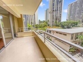 2533 Ala Wai Blvd in Honolulu, HI - Building Photo - Building Photo