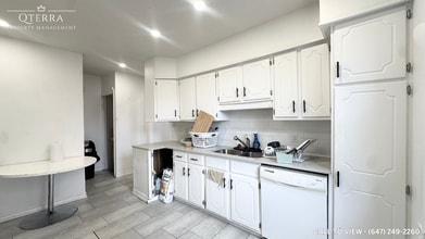 981 Hackett St in London, ON - Building Photo - Building Photo