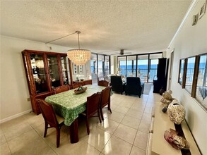 15462 Gulf Blvd in Madeira Beach, FL - Building Photo - Building Photo