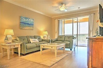 8270 Pathfinder Loop, Unit 844 in Ft. Myers, FL - Building Photo - Building Photo