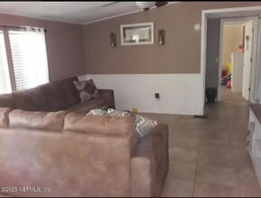 2235 Oxbow Rd in Jacksonville, FL - Building Photo - Building Photo