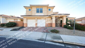 13601 W Cypress St in Goodyear, AZ - Building Photo