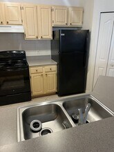 1100 Lake Shadow Cir in Maitland, FL - Building Photo - Building Photo