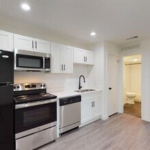 321 E 8th St in Dallas, TX - Building Photo - Building Photo