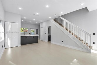 1443 NW 42nd St in Miami, FL - Building Photo - Building Photo