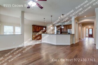 9555 Crown Ridge Dr in Frisco, TX - Building Photo - Building Photo