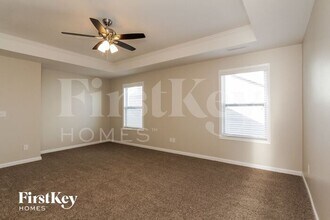 8137 Kalson St in Huntersville, NC - Building Photo - Building Photo