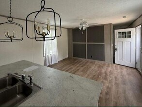 9 Bel-Aire Dr in Madison, WI - Building Photo - Building Photo