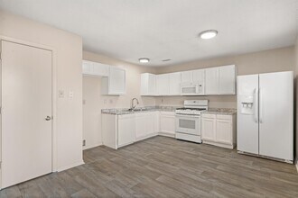 4952 Butte Pl NW in Albuquerque, NM - Building Photo - Building Photo