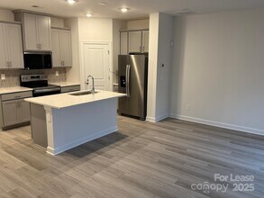 4113 Smt Wds Dr in Charlotte, NC - Building Photo - Building Photo