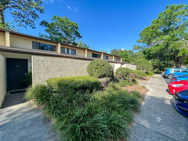 2508 SW 35th Pl