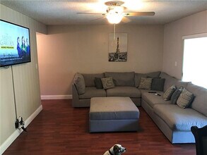64 Canterbury Ln in Tamarac, FL - Building Photo - Building Photo