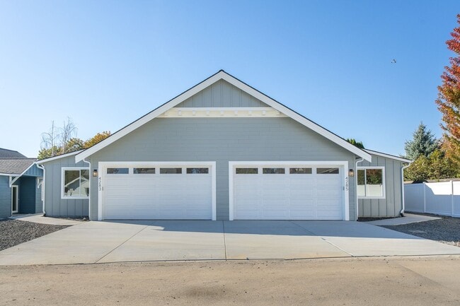 property at 4205 N Stout Ct