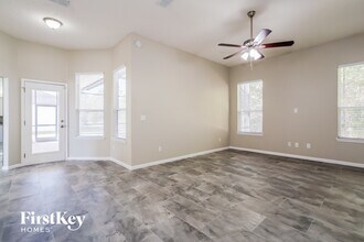 9241 Hawks Run Ln in Jacksonville, FL - Building Photo - Building Photo