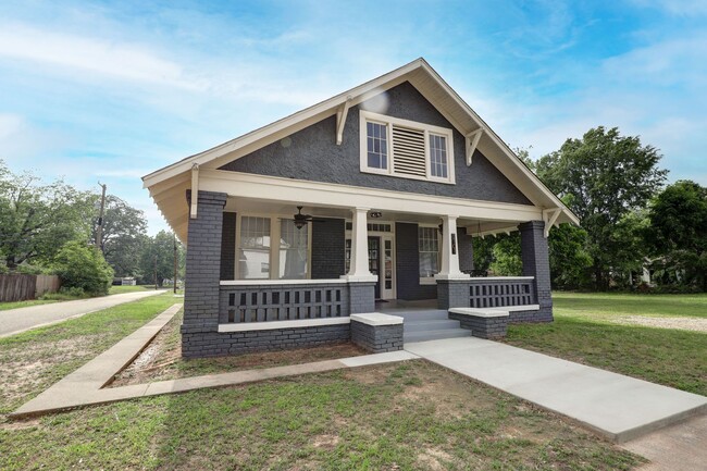 2101 Pecan St in Texarkana, AR - Building Photo - Building Photo