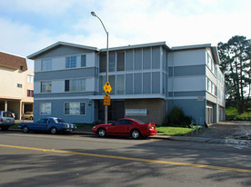 583 Clarinada Ave Apartments