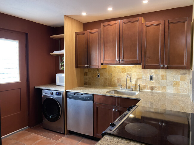 5500 NW 2nd Ave, Unit East Boca Apartment in Boca Raton, FL - Building Photo - Building Photo