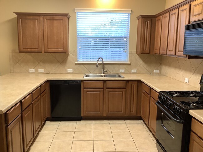 3800 Veiled Falls Dr in Pflugerville, TX - Building Photo - Building Photo