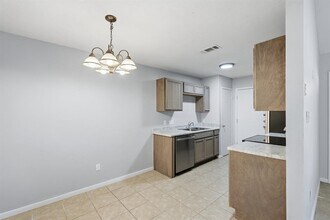 1005 Woodlief Trail in Round Rock, TX - Building Photo - Building Photo