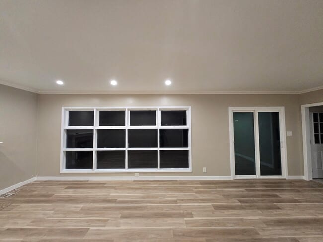 property at 12715 Glynn Ave