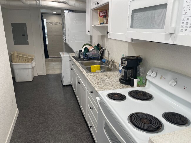 610 S Loomis Ave-Unit -B in Fort Collins, CO - Foto de edificio - Building Photo