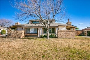 545 Prairie Dell St in Lewisville, TX - Building Photo