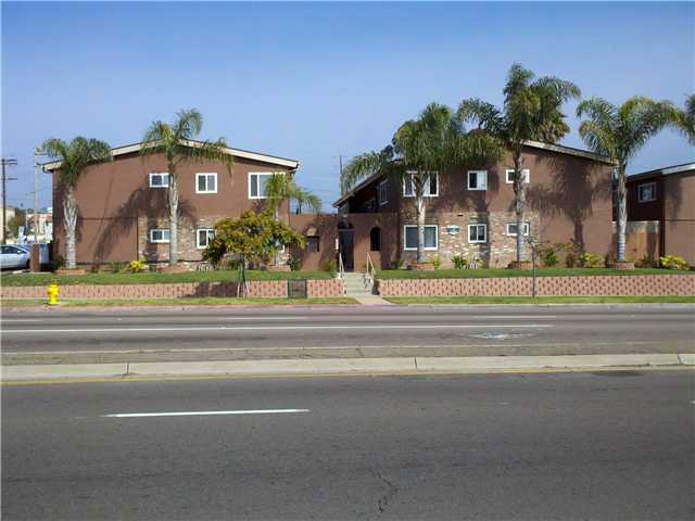 Grand Avenue Apartments in San Diego, CA - Building Photo - Building Photo