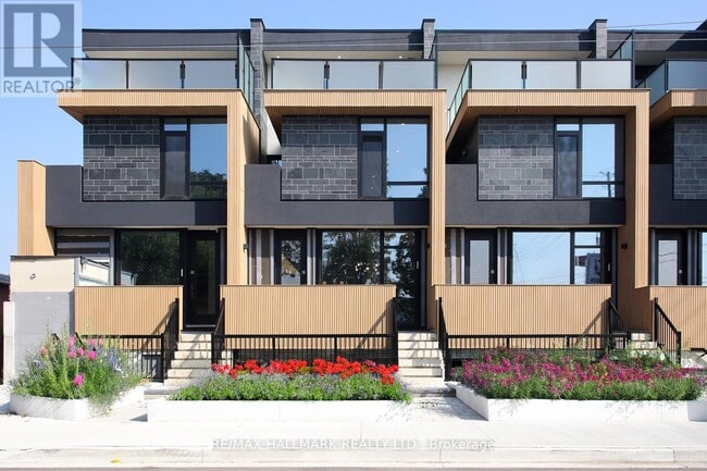 property at 4 Owen Dr