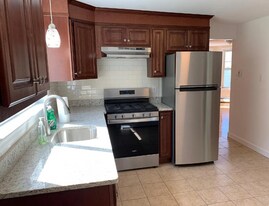 9 Skehan St, Unit 2 in Somerville, MA - Building Photo