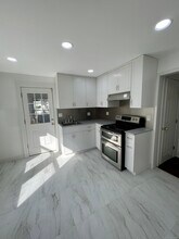 65 Hinsdale Ave in Waterbury, CT - Building Photo - Building Photo