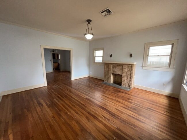 4716 Crawford St in Houston, TX - Building Photo - Building Photo