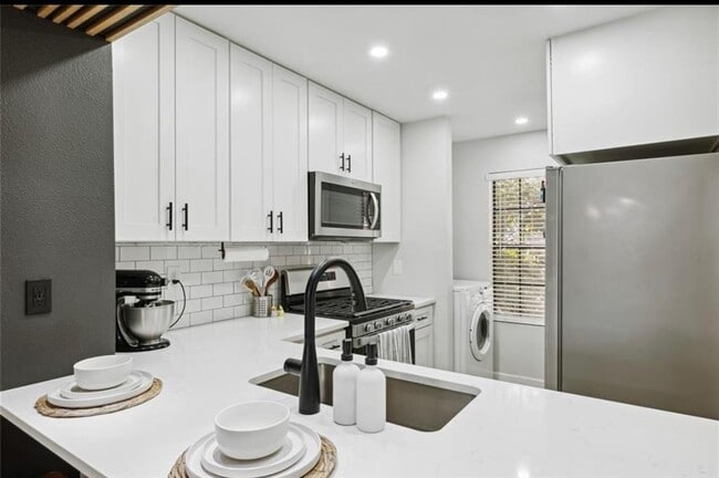 11404 Walnut Ridge Dr in Austin, TX - Building Photo - Building Photo