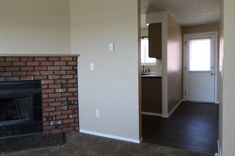 2201 E Euclid Ave in Spokane, WA - Building Photo - Building Photo