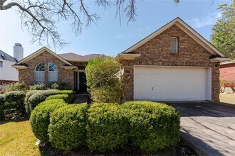 11120 Savin Hill Ln in Austin, TX - Building Photo - Building Photo