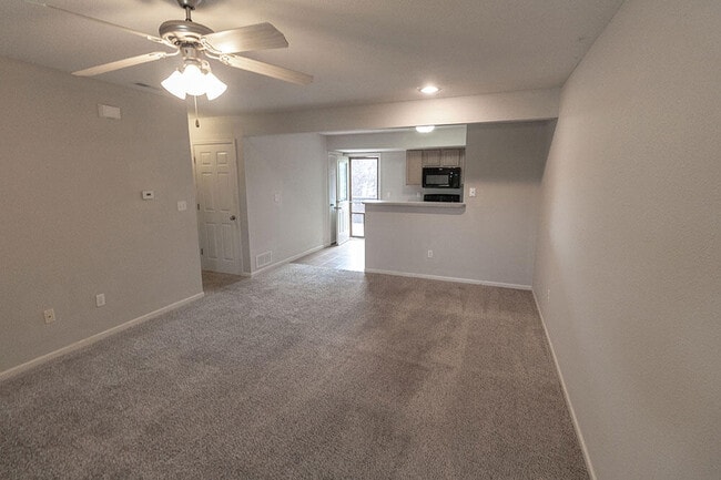 4005 Snowy Owl Dr in Columbia, MO - Building Photo - Building Photo