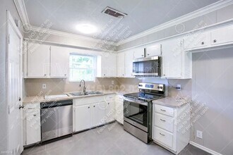 709 S 7th St in Baytown, TX - Building Photo - Building Photo