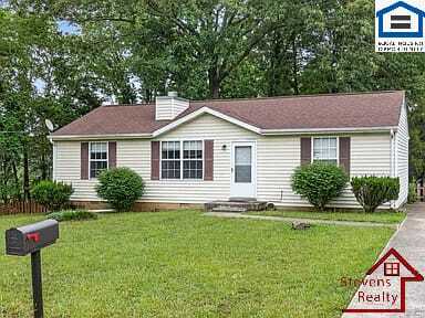 1907 Roan Dr in Clarksville, TN - Building Photo - Building Photo